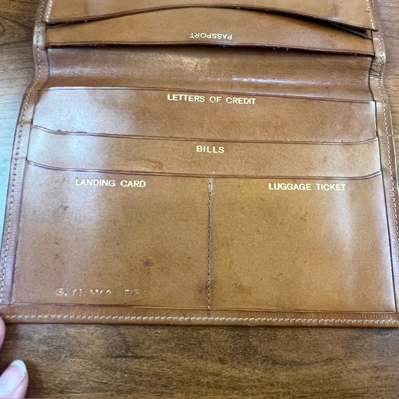 Vintage Old Travel Wallet Gold Lettering Passport Landing Card Luggage Ticket - Picture 12 of 15